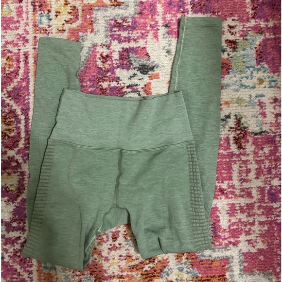 Alphalete Pants - alphalete leggings